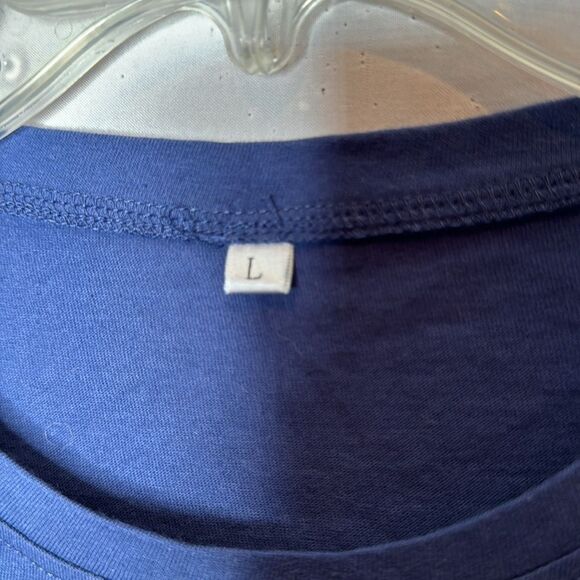 Dr. Seuss “Oh The Places You’ll Go” Navy Short Sleeve T-shirt. Size lg. and med. - Picture 3 of 5